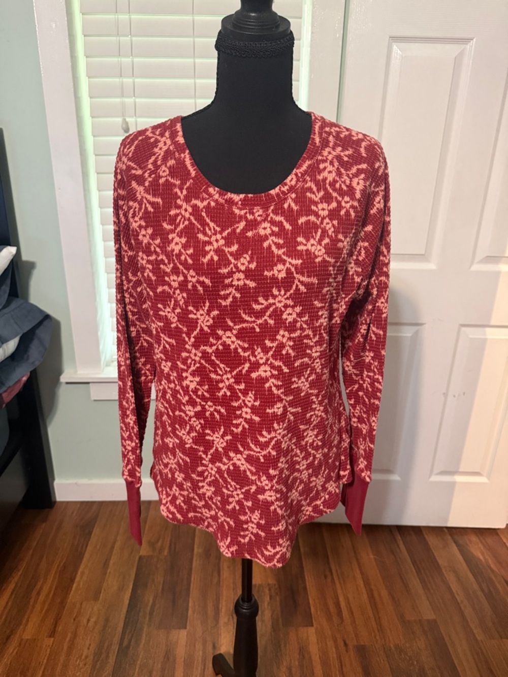 Knox Rose Red Floral-Print Knit Pullover
